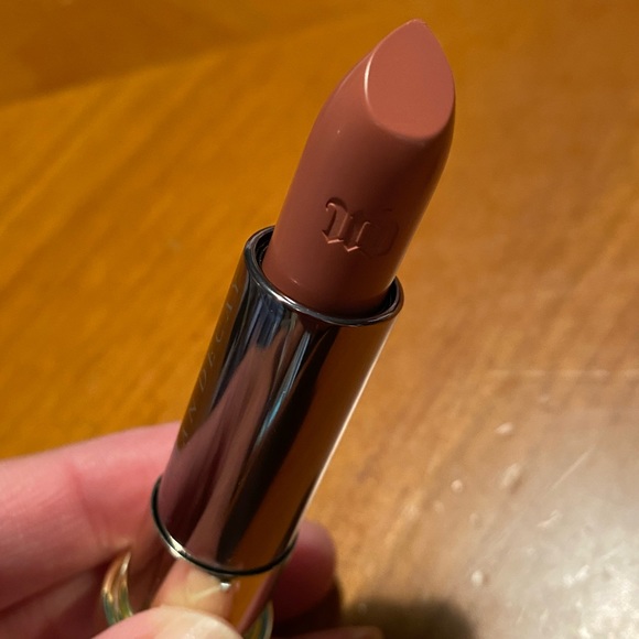 Urban Decay Vice Lipstick Liar - Picture 6 of 16